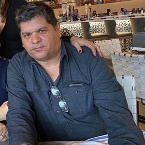 Meet your Posher, Joel